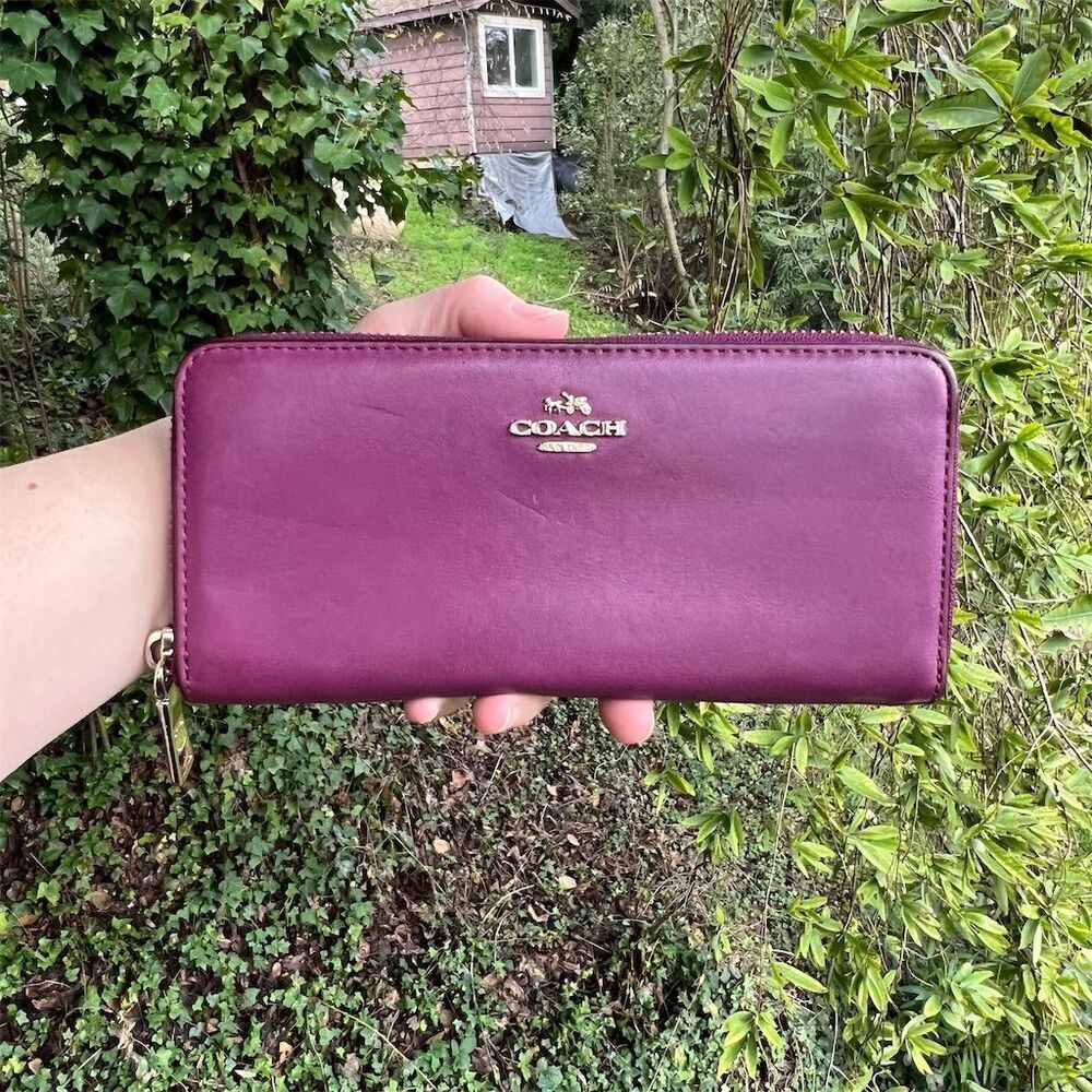 COACH Long Zip-Around Wallet Purple Smooth Leather w Gold Hardware AUTHENTIC
